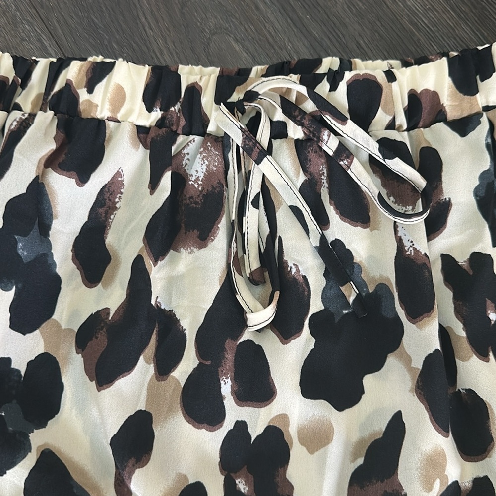 Leopard Print Ruffle Skirt - Picture 3 of 7